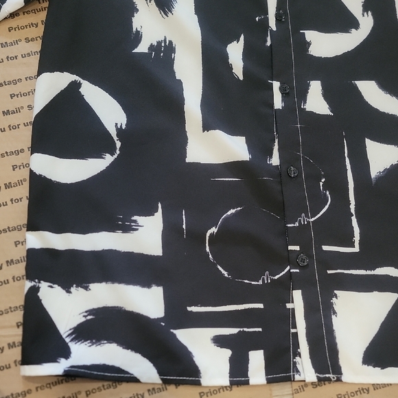 Monochrome Geometric Men's Shirt - Picture 6 of 11